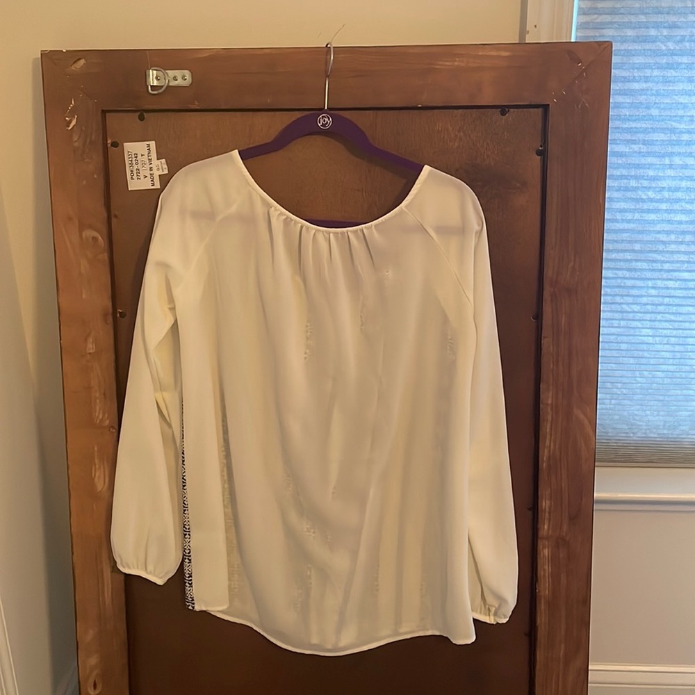 Fun blouse - Picture 3 of 4
